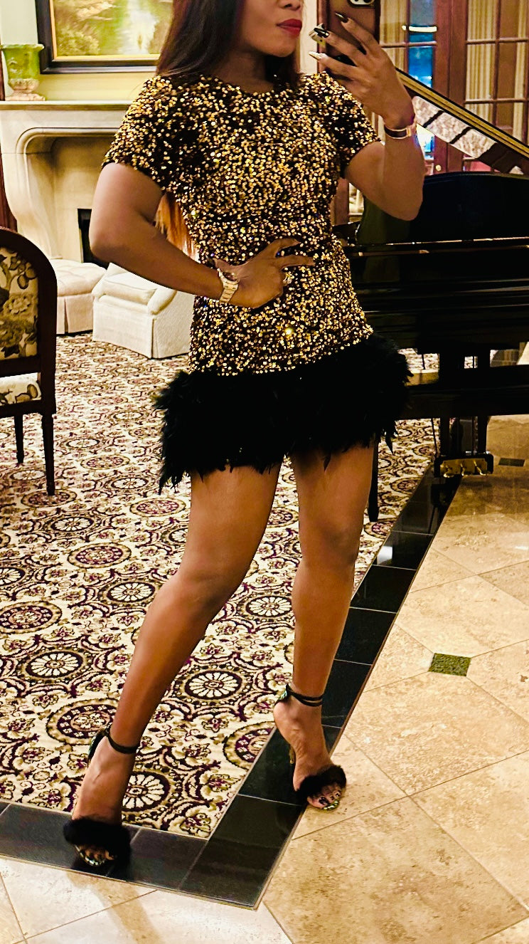 Nikki Feather Set