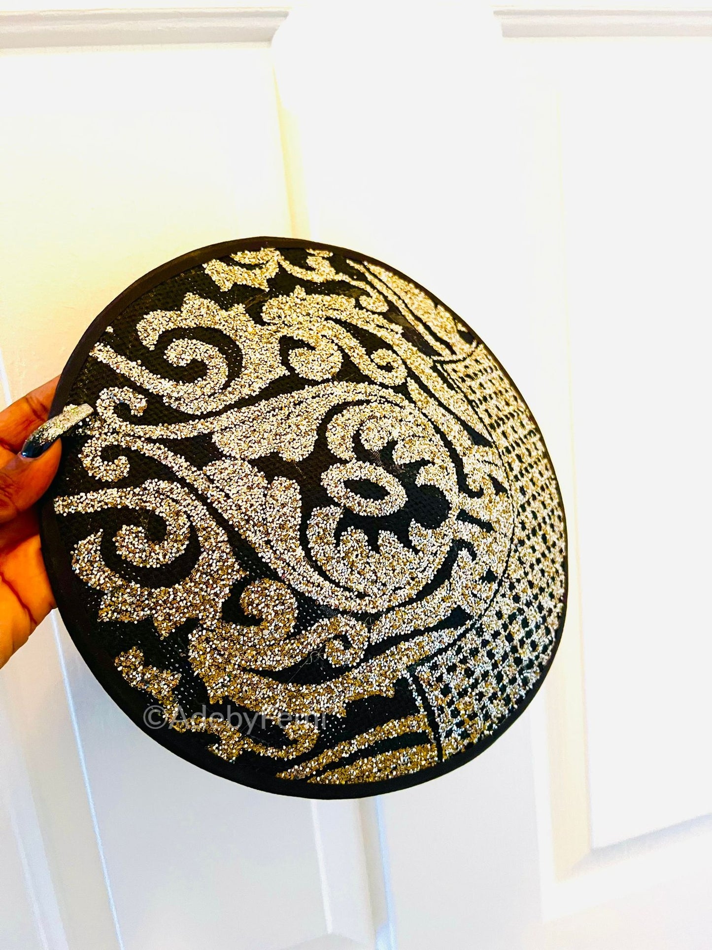 Black and gold disc fascinator